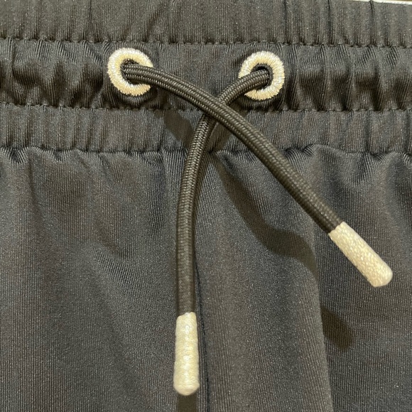 Girls Clothes All In Motion Side Pocket Drawstring Athletic Shorts Size M(8) - Picture 5 of 9